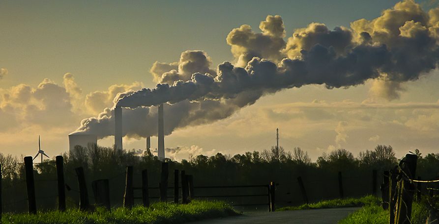Fast die Hälfte der weltweiten Kohlekraftwerke unrentabel